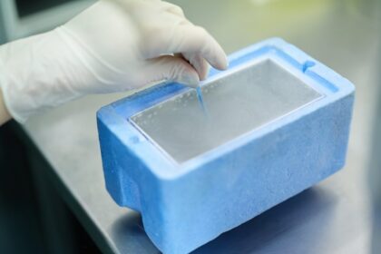 Embryolab: Η ηλικία μετράει, το καμπανάκι της γονιμότητας χτυπά