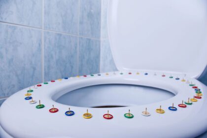 Καλοκαίρι και αιμορροΐδες: Tips και θεραπεία για ξέγνοιαστες διακοπές